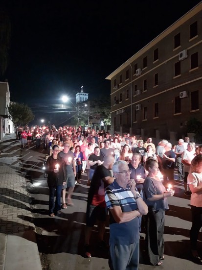 Procissão Luminosa