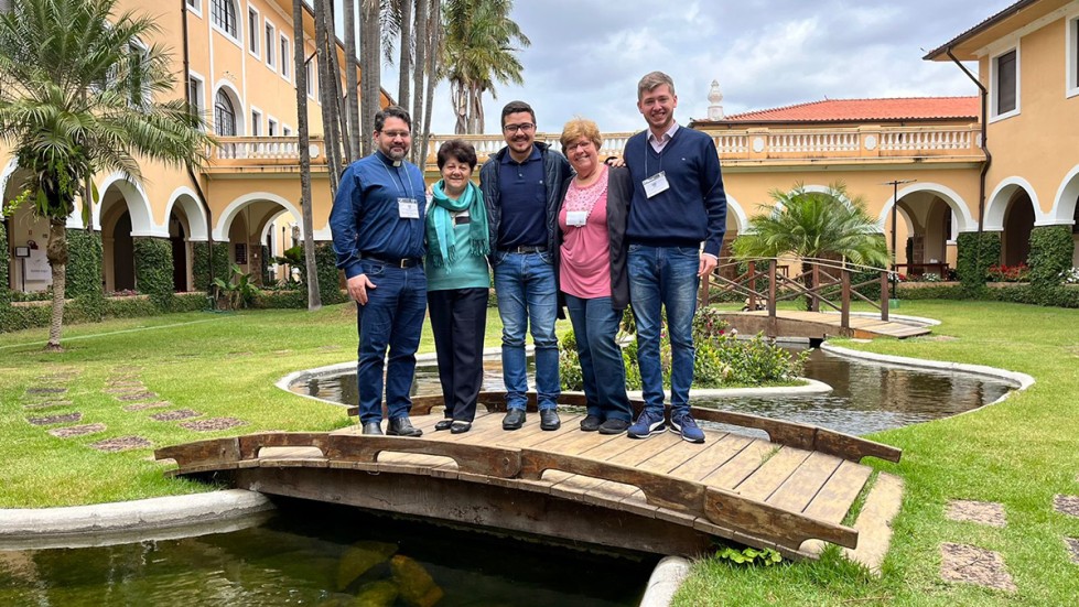 Coordenadora da equipe de liturgia da Paróquia participa de encontro nacional